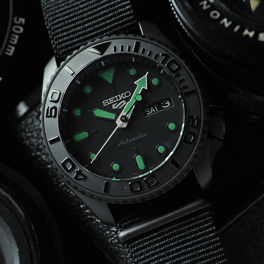 GREEN EYES BLACK OUT - SPECIAL CUSTOM WATCH