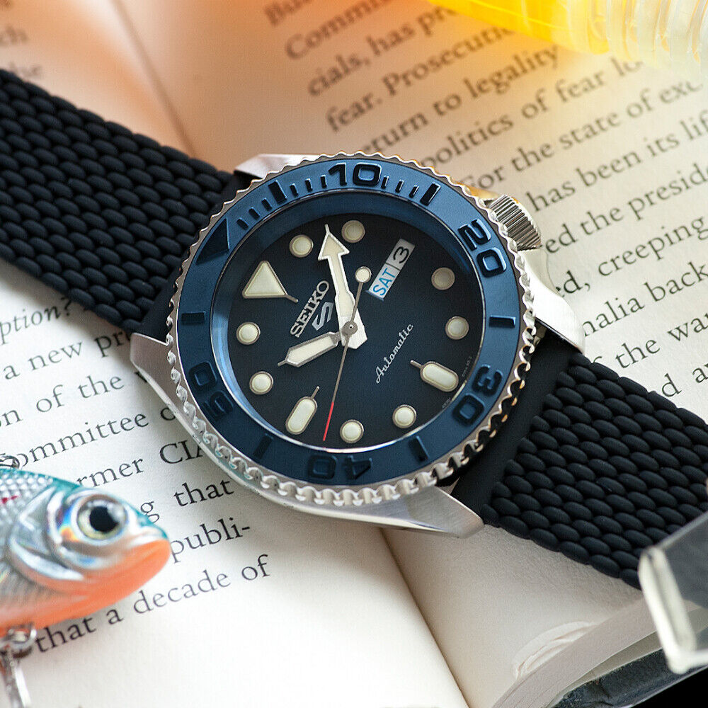 THE BLUE LAGOON - SPECIAL CUSTOM WATCH