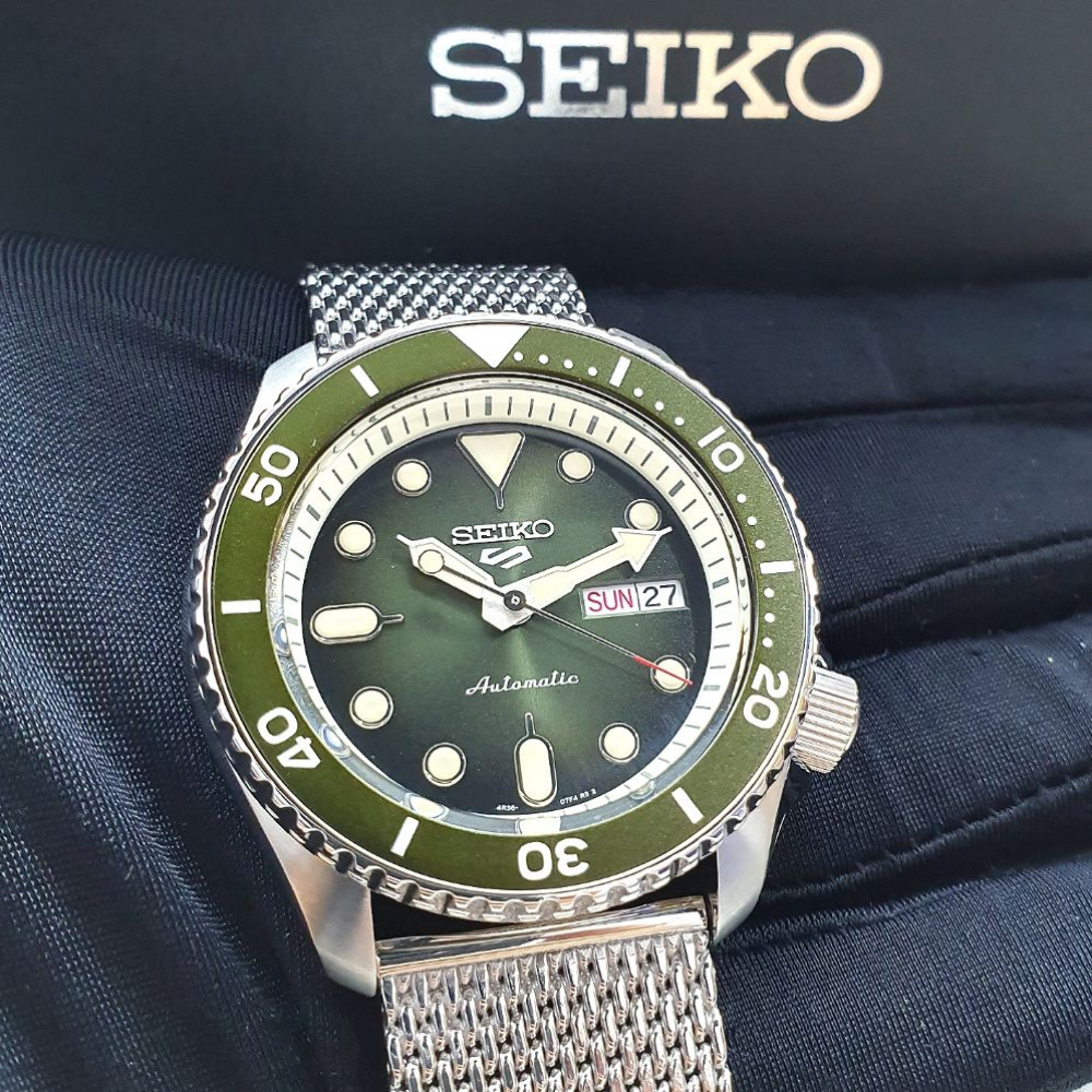 Seiko 5 Sports Mint Green Dial With Silver Milanese Strap Men Watch SRPD75K1