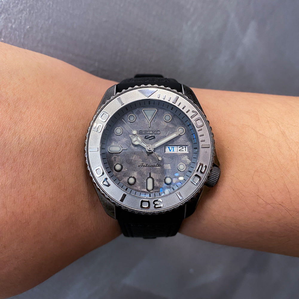 BRUSHED SILVER - SPECIAL CUSTOM WATCH